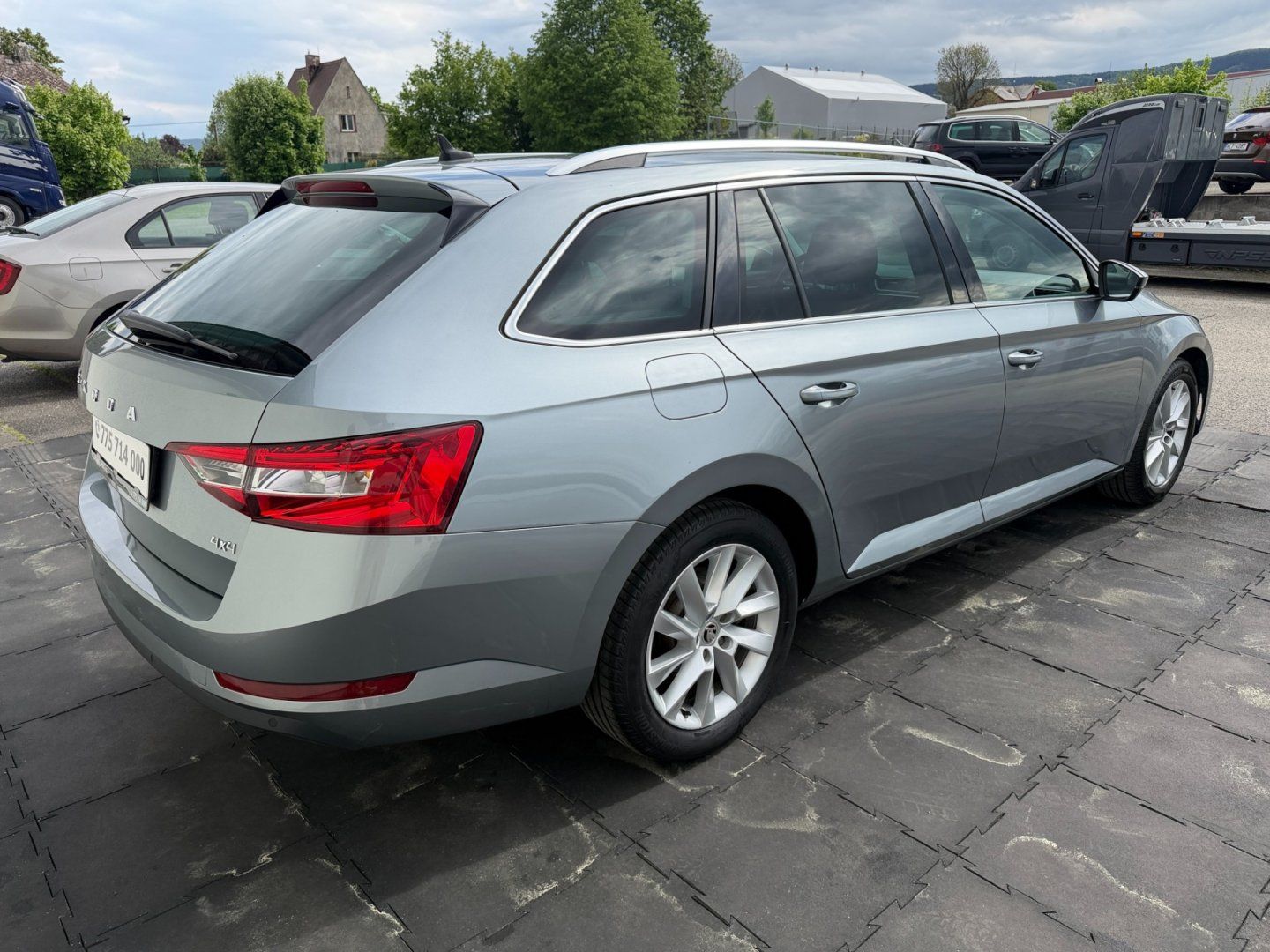 Škoda Superb, 2.0TDi 147kW 4x4 DSG ACC - fotka 6
