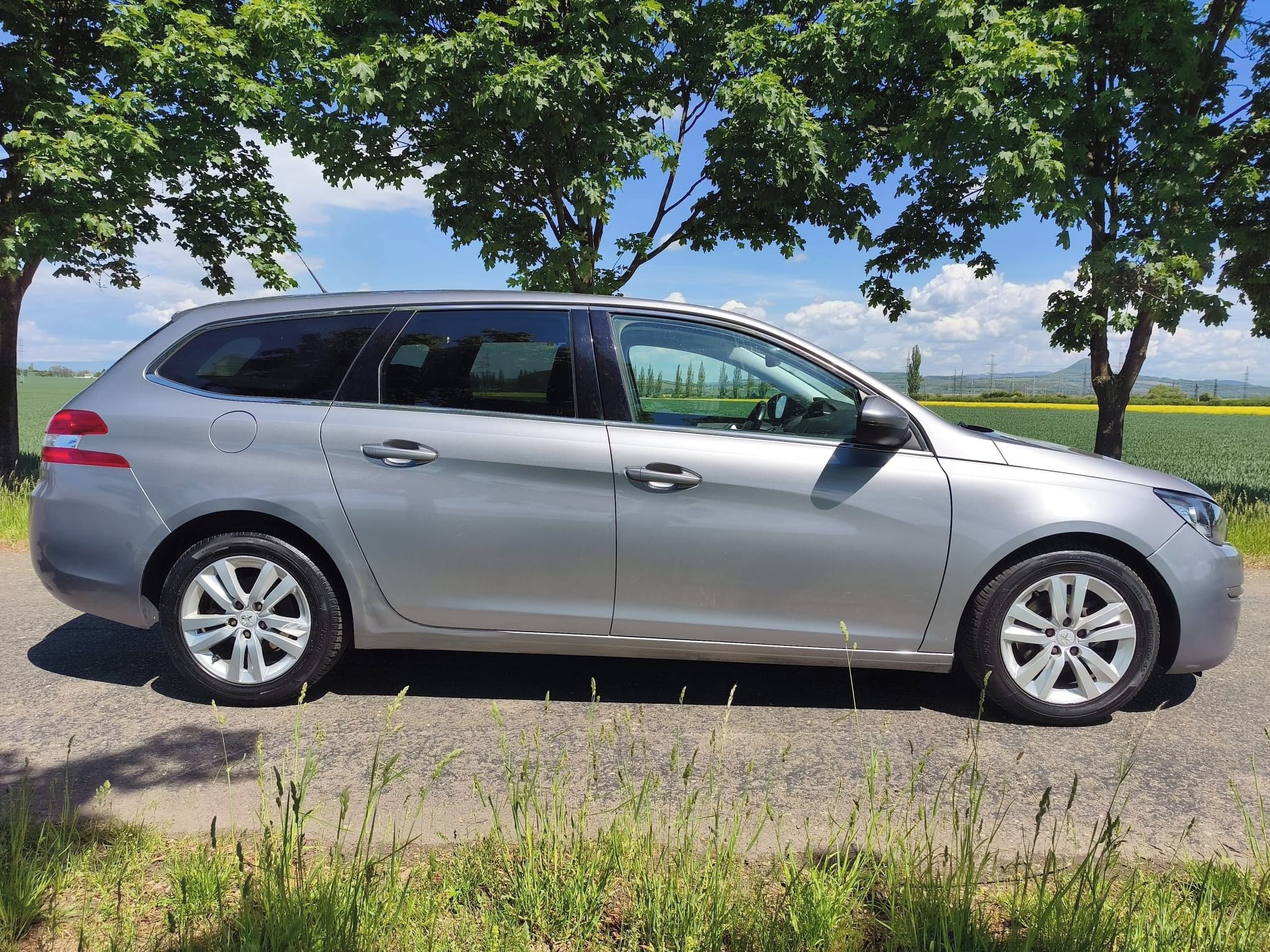 Peugeot 308, 1,6 HDi 88 kW - fotka 2