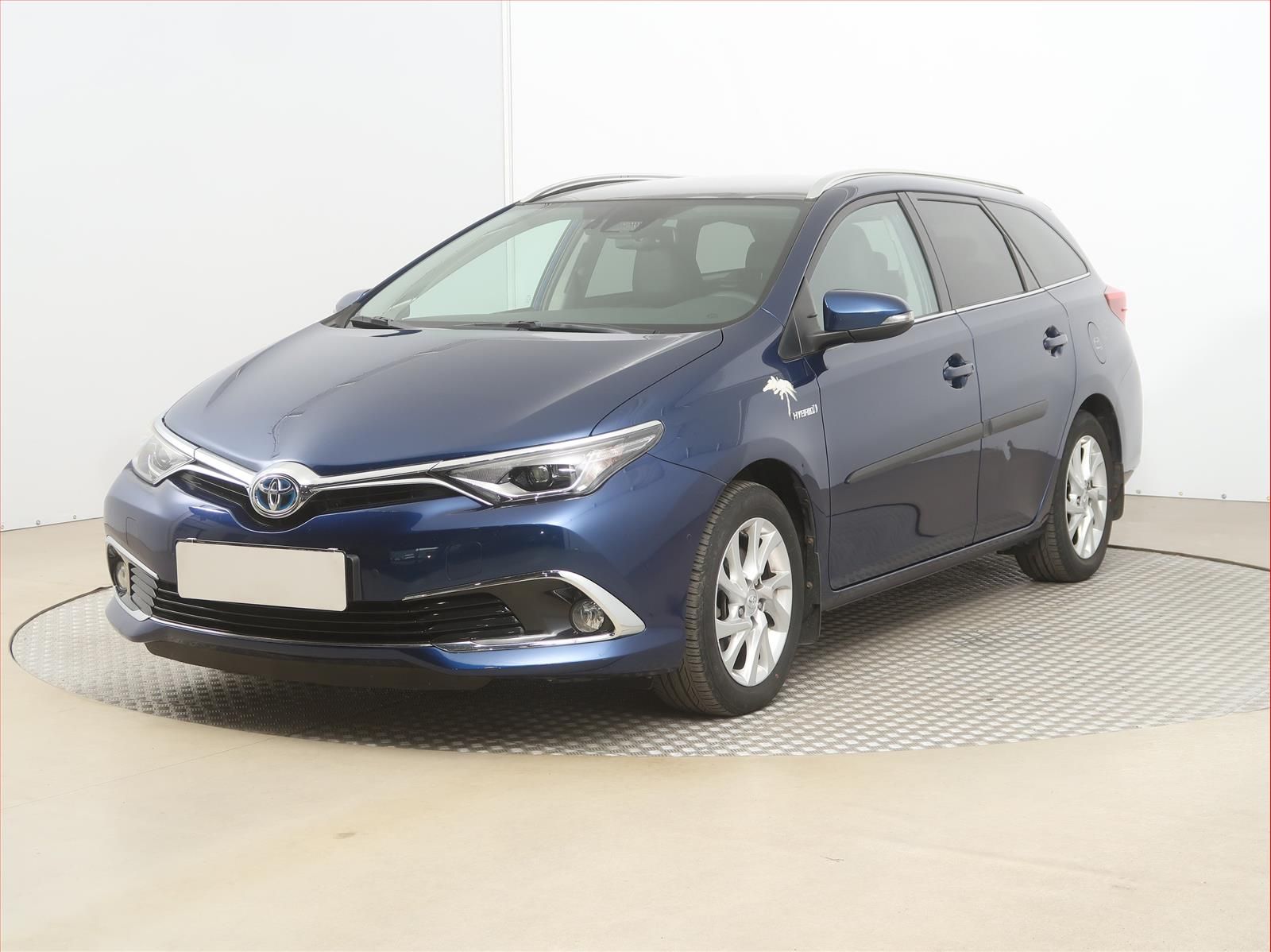 Toyota Auris, Hybrid, Automat, ČR,1.maj - fotka 2