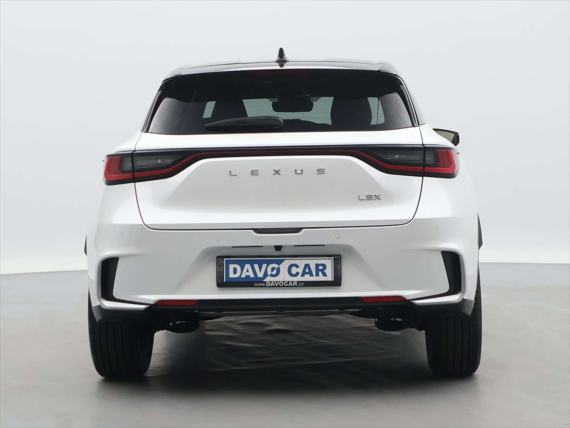 Lexus LBX, 1.5 HEV 67 kW Emotion CZ DPH H - fotka 6