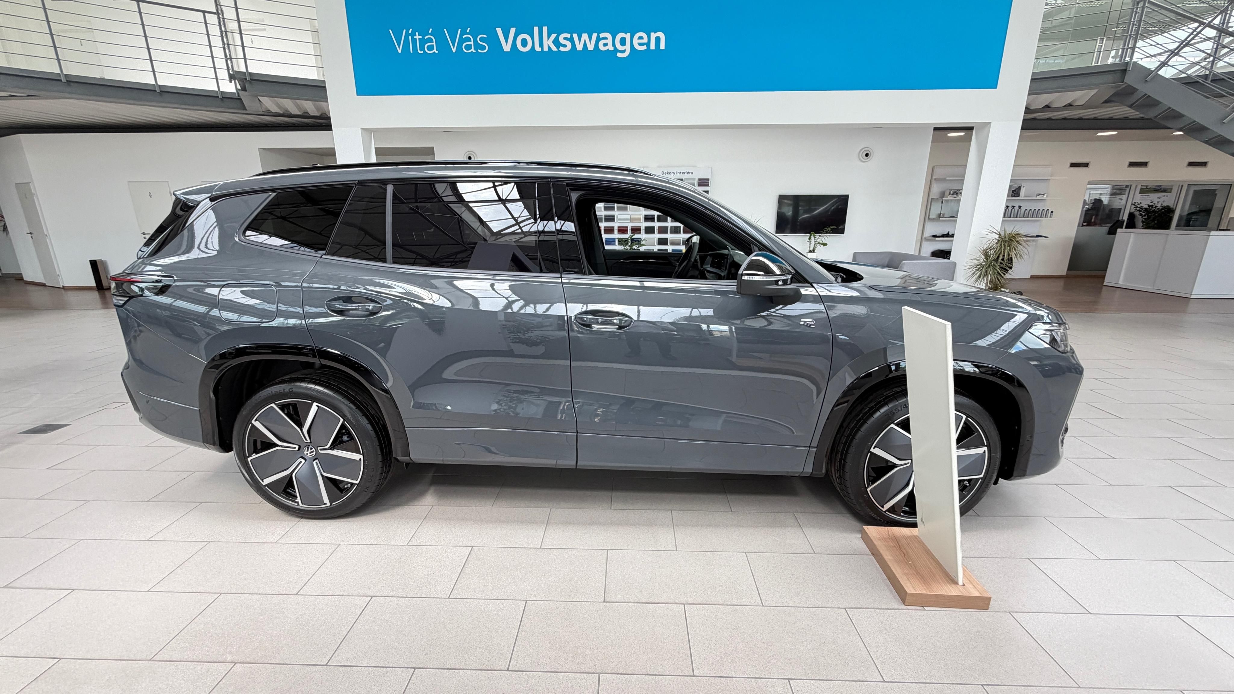 Volkswagen Tayron, 2.0 TSI R-Line - fotka 4