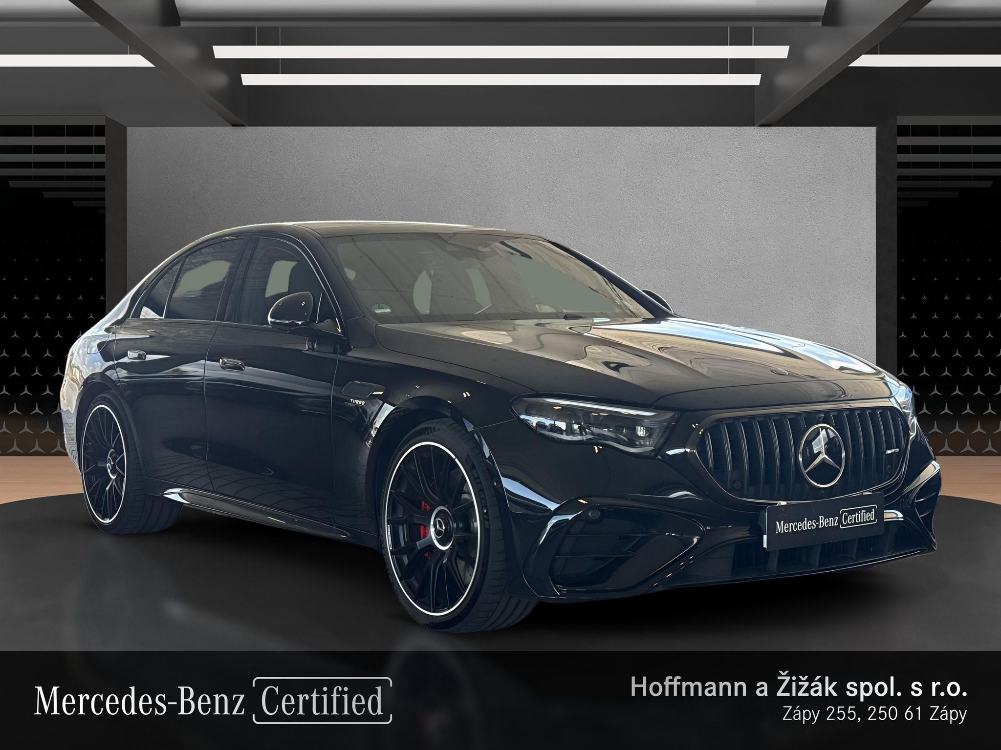 Mercedes-Benz Třídy E, 4MATIC+ - fotka 3