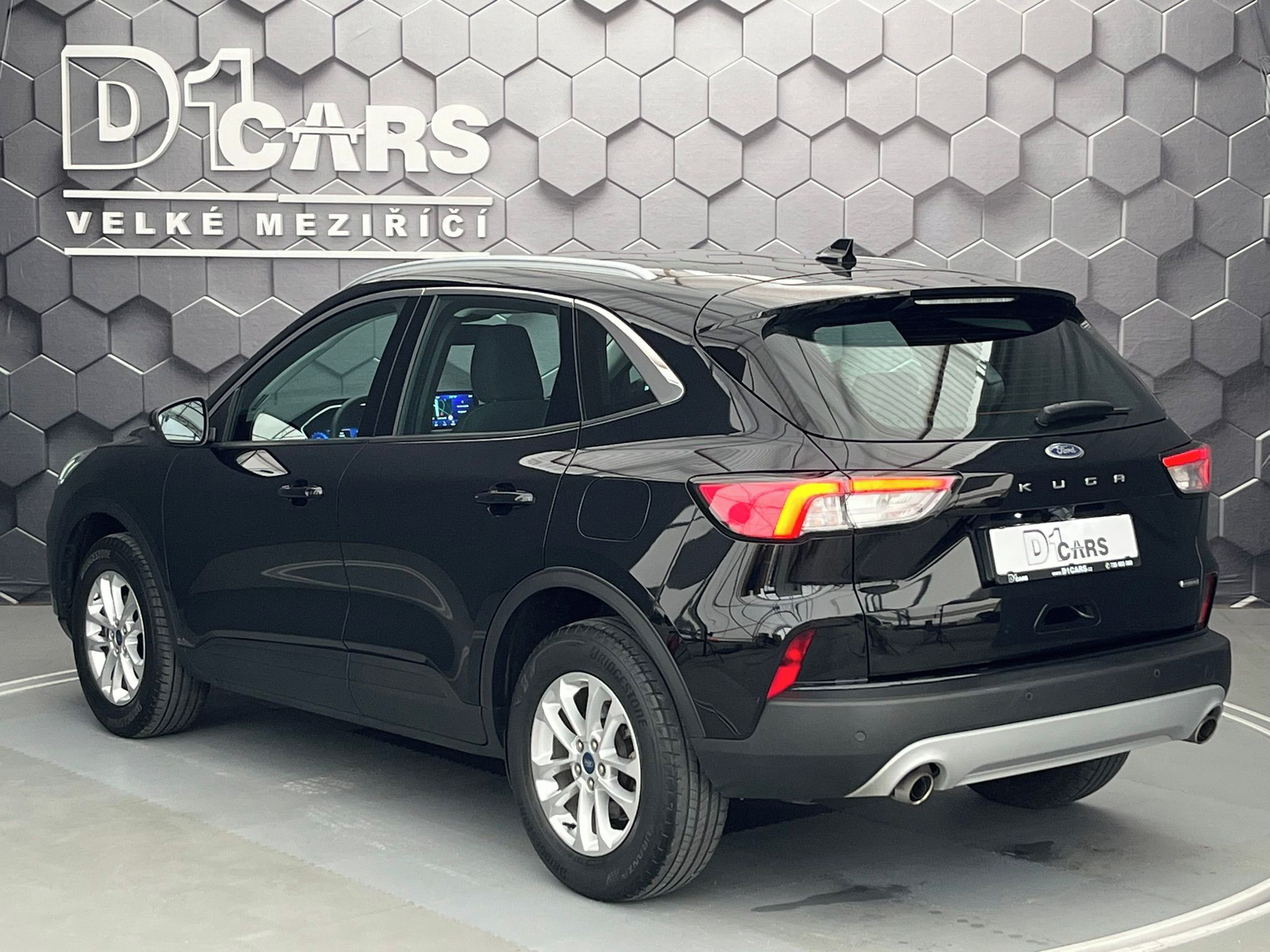 Ford Kuga, 2.5 Duratec HEV TITANIUM - fotka 2