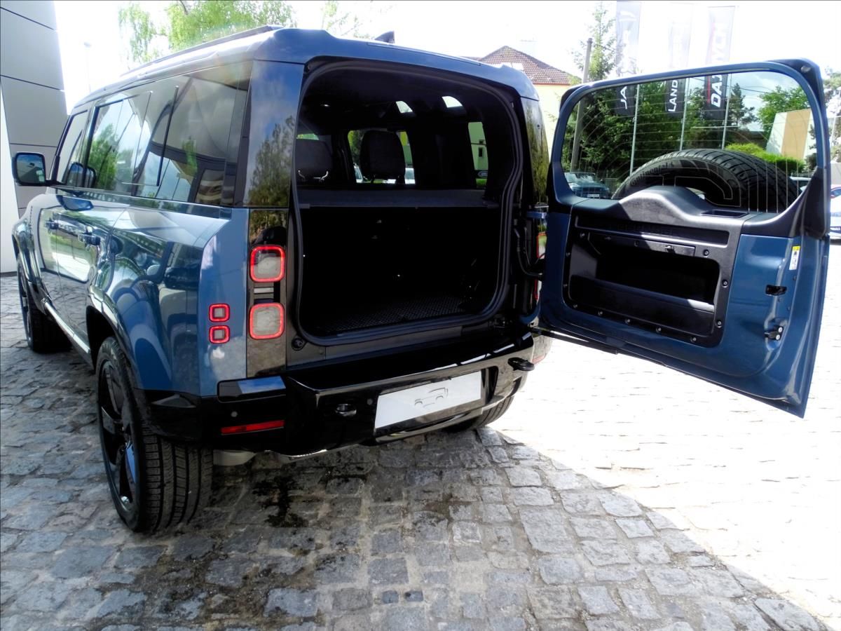 Land Rover Defender, 110 D250 X-DYNAMIC SE - fotka 3