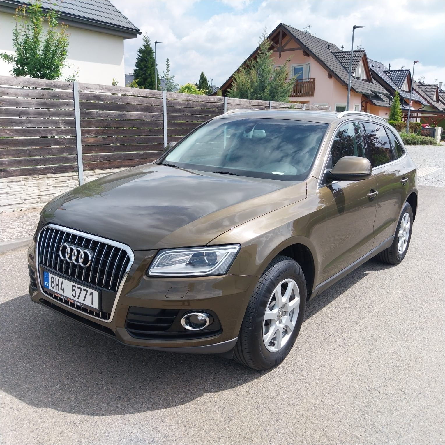 Audi Q5, 2,0TDi/130kw 4x4 automat webas