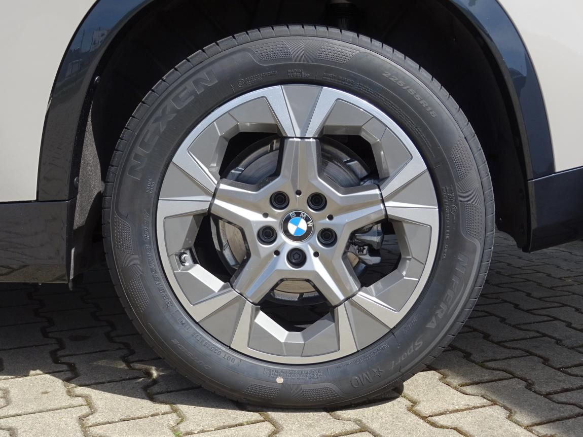 BMW X1, sDrive18i - fotka 6