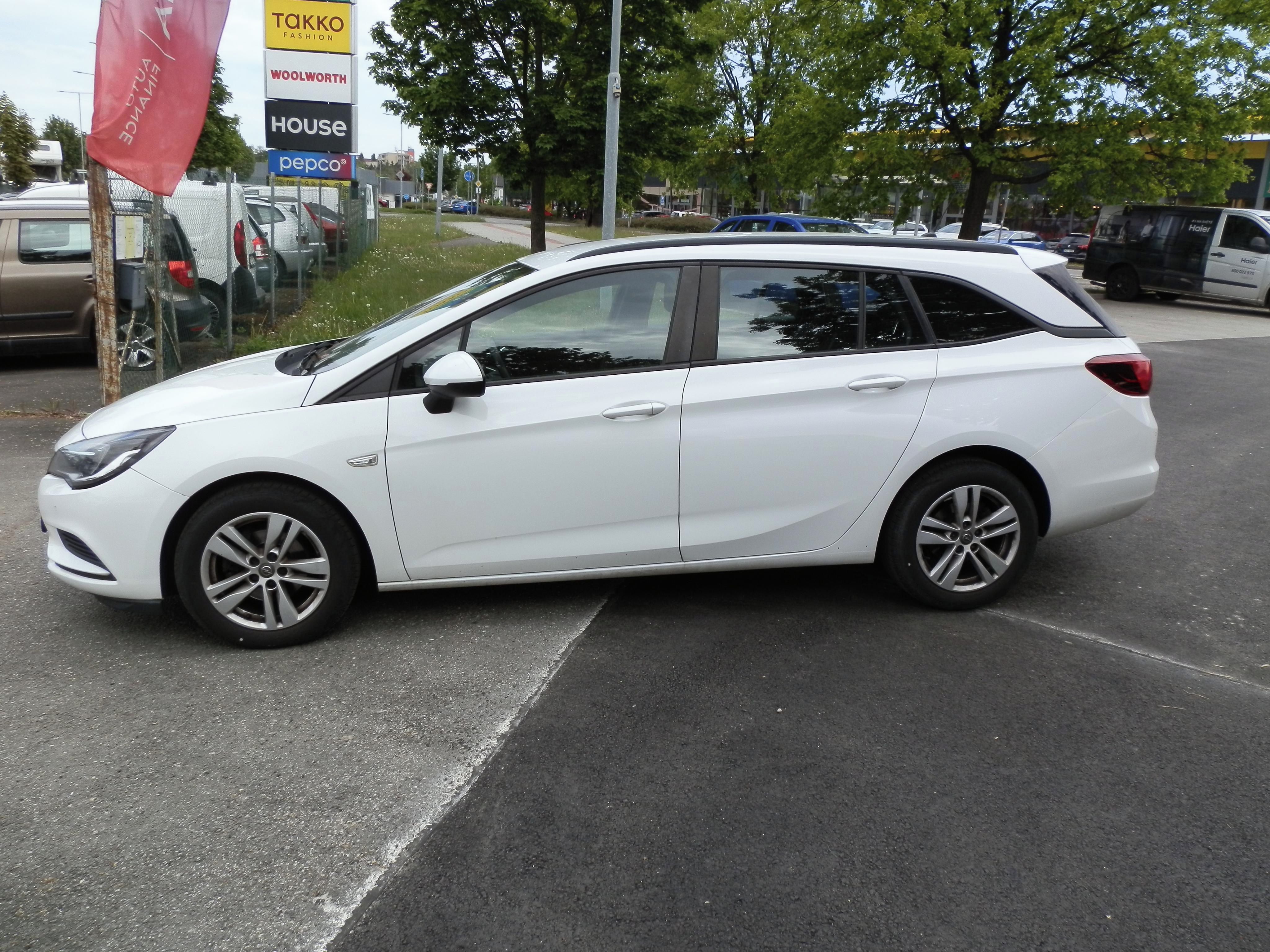 Opel Astra, 1,6 CDTi - nové rozvody,spojka - fotka 3