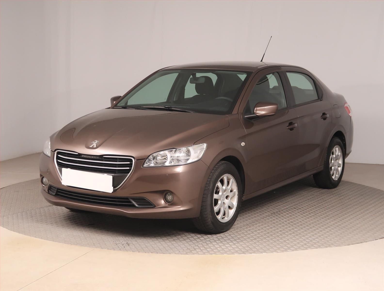 Peugeot 301, 1.6 VTi, Klima, Tempomat - fotka 2