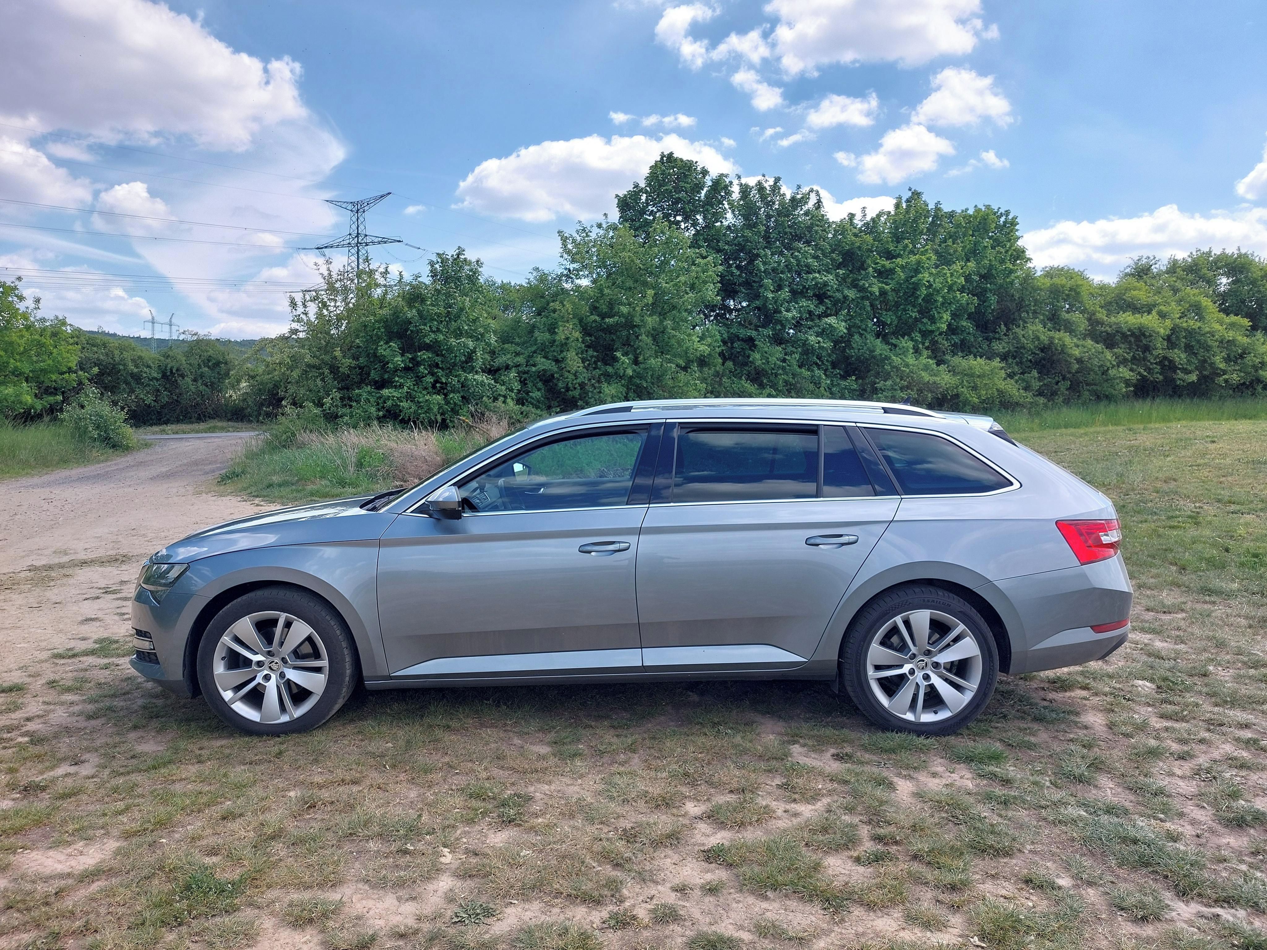 Škoda Superb, 2.0 TDi, 110 kW, Style WEBASTO - fotka 2