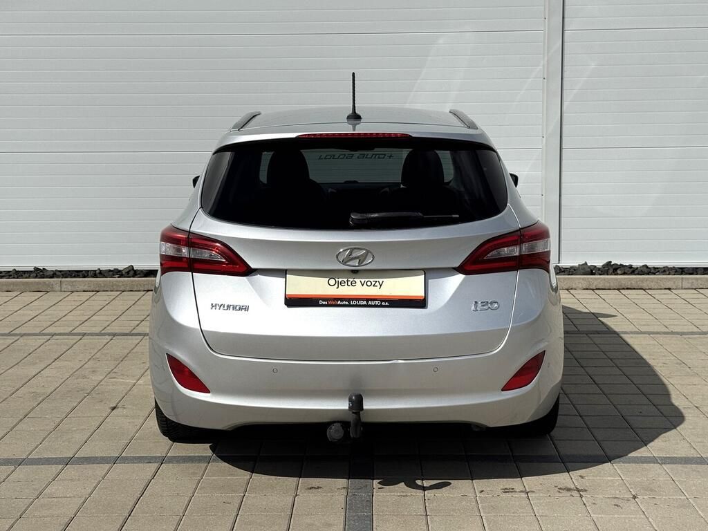 Hyundai i30, 1.6 CRDi 100 kW - fotka 6
