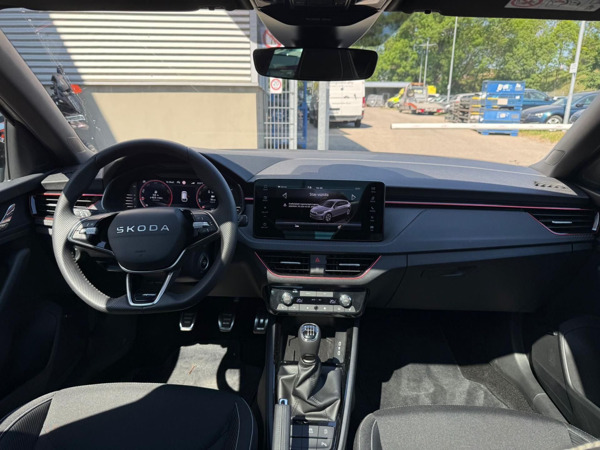 Škoda Scala, Monte Carlo 1.0 TSI 85kw - fotka 5