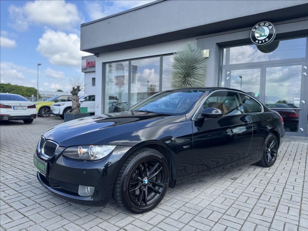 BMW Řada 3, E92 320d 130kW  NAVI KŮŽE BI-X - fotka 2
