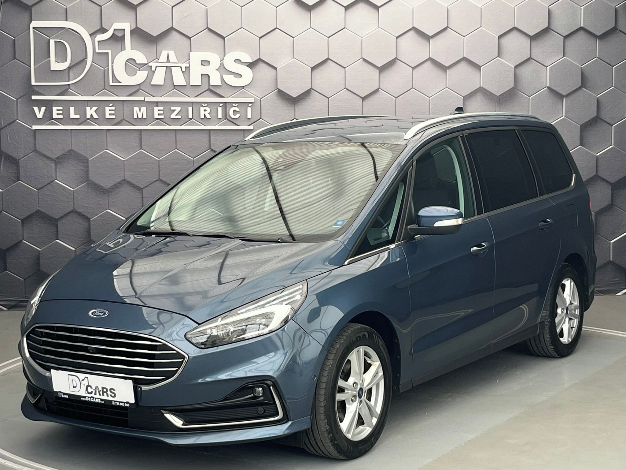 Ford Galaxy, 2.5 FHEV TITANIUM 7 míst LED