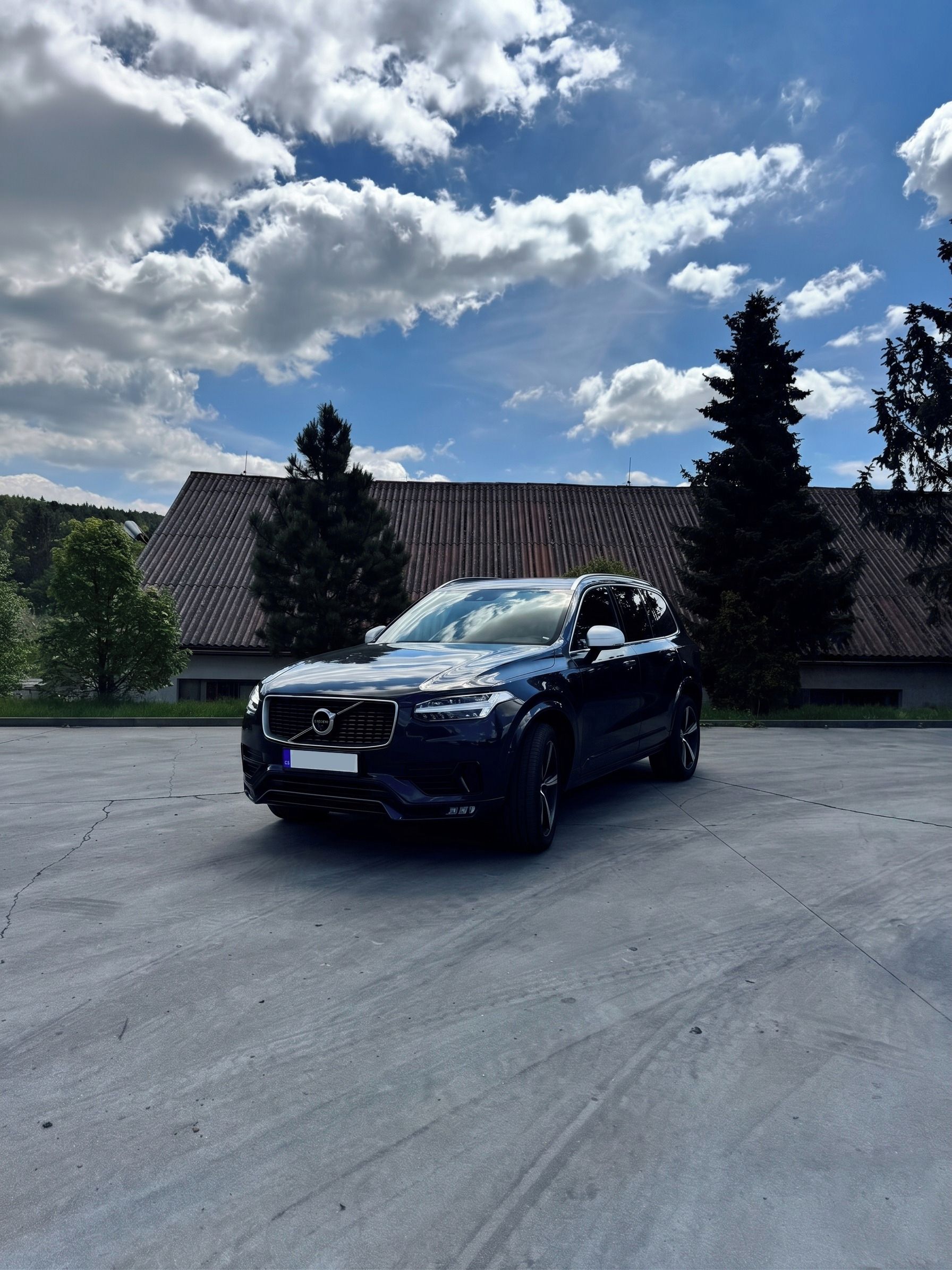Volvo XC90, R-Design, R20, 173KW, ZÁRUKA - fotka 2
