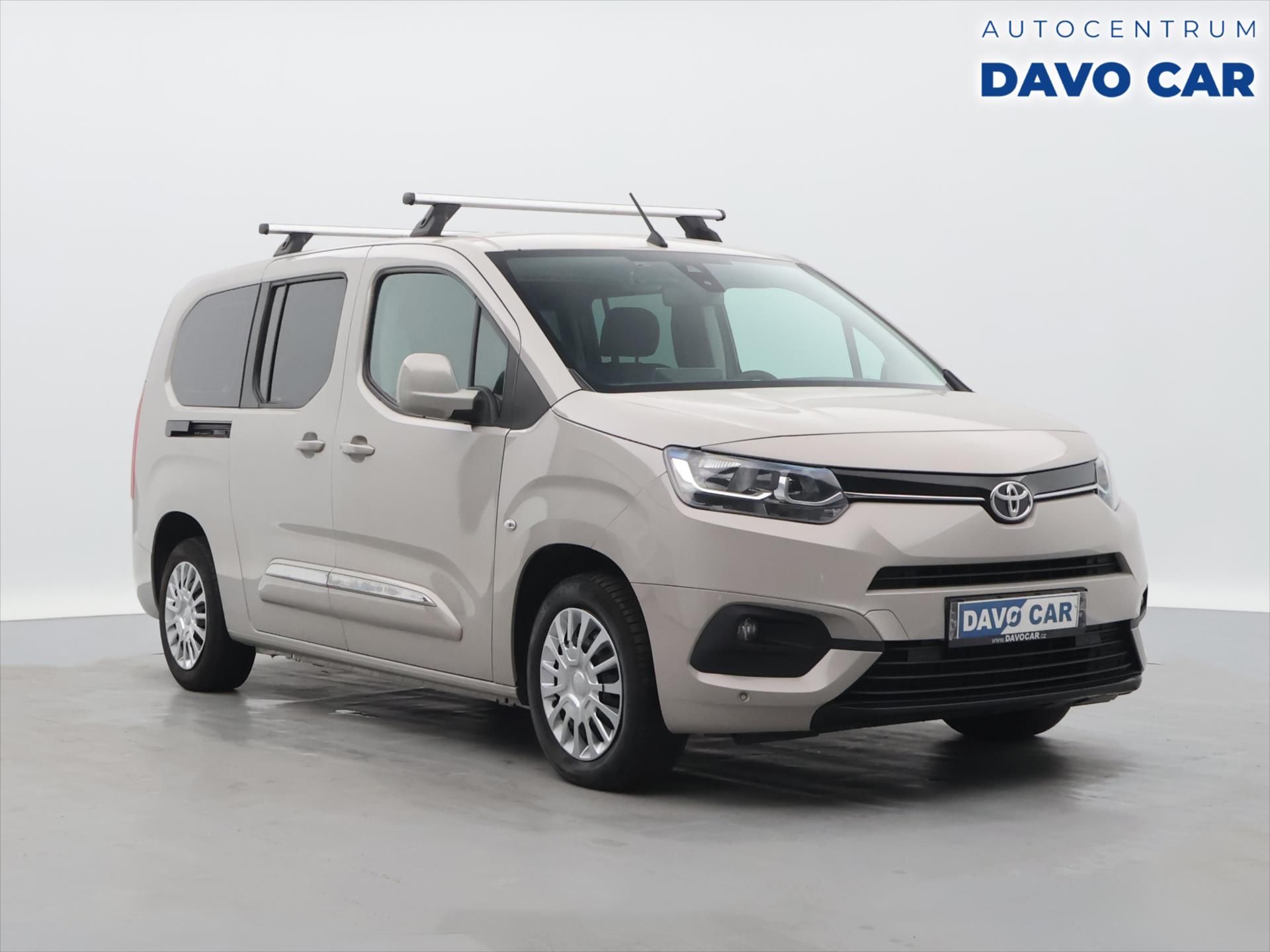Toyota Proace, L2 1,5 D-4D 96kW Shuttle DPH C