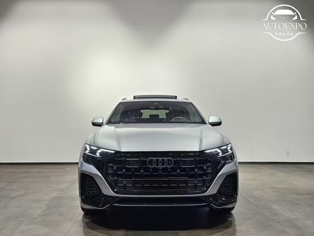 Audi Q8, 50 TDI S Line Black - fotka 3