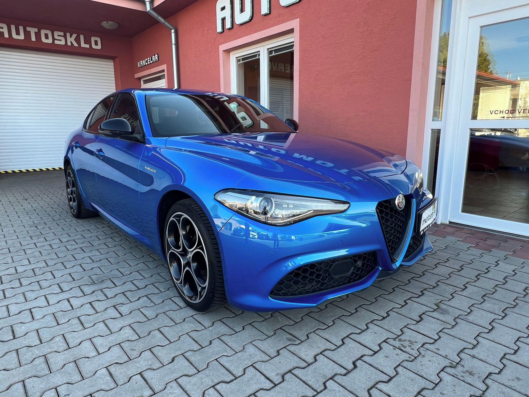 Alfa Romeo Giulia, 2.0 Veloce 206 kW DPH - fotka 4