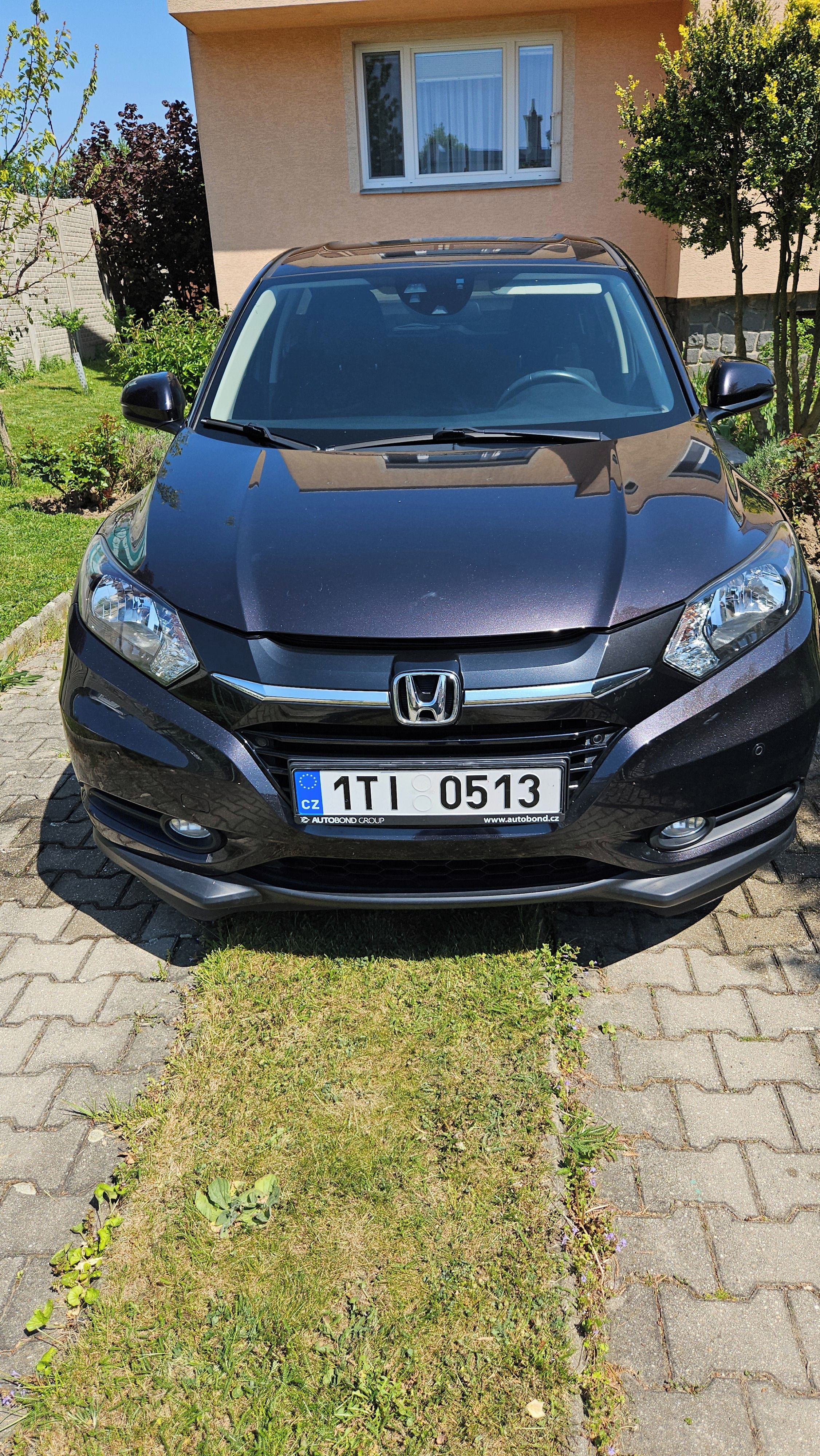 Honda HR-V, 1,5 Vtec, manuál, top stav - fotka 5