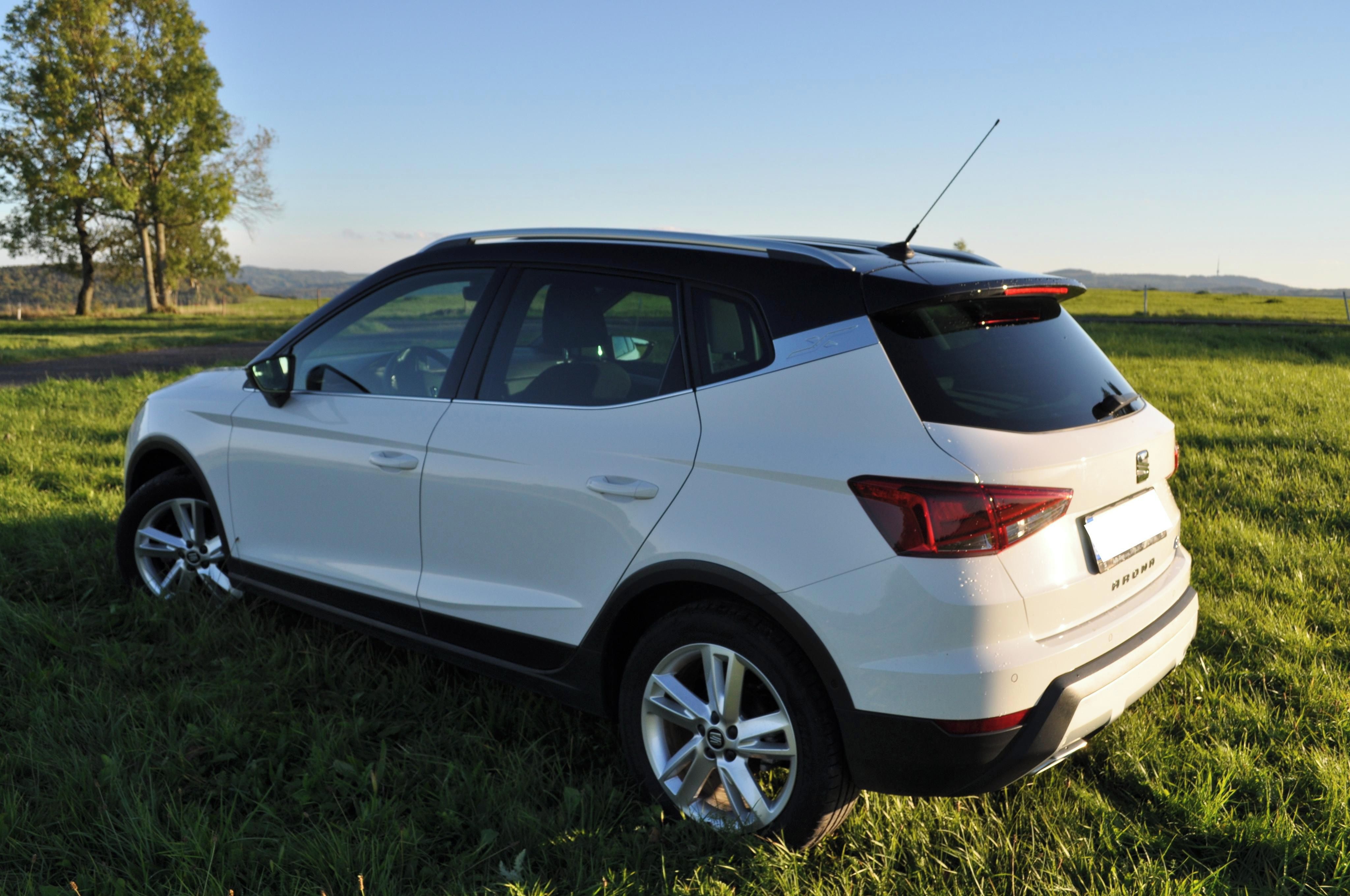 Seat Arona, FR 1.5 TSI, 110 kW - fotka 2