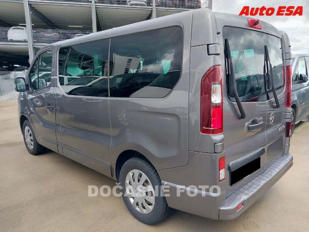 Opel Vivaro, 1.6CDTi 9míst,107kW,navi - fotka 6
