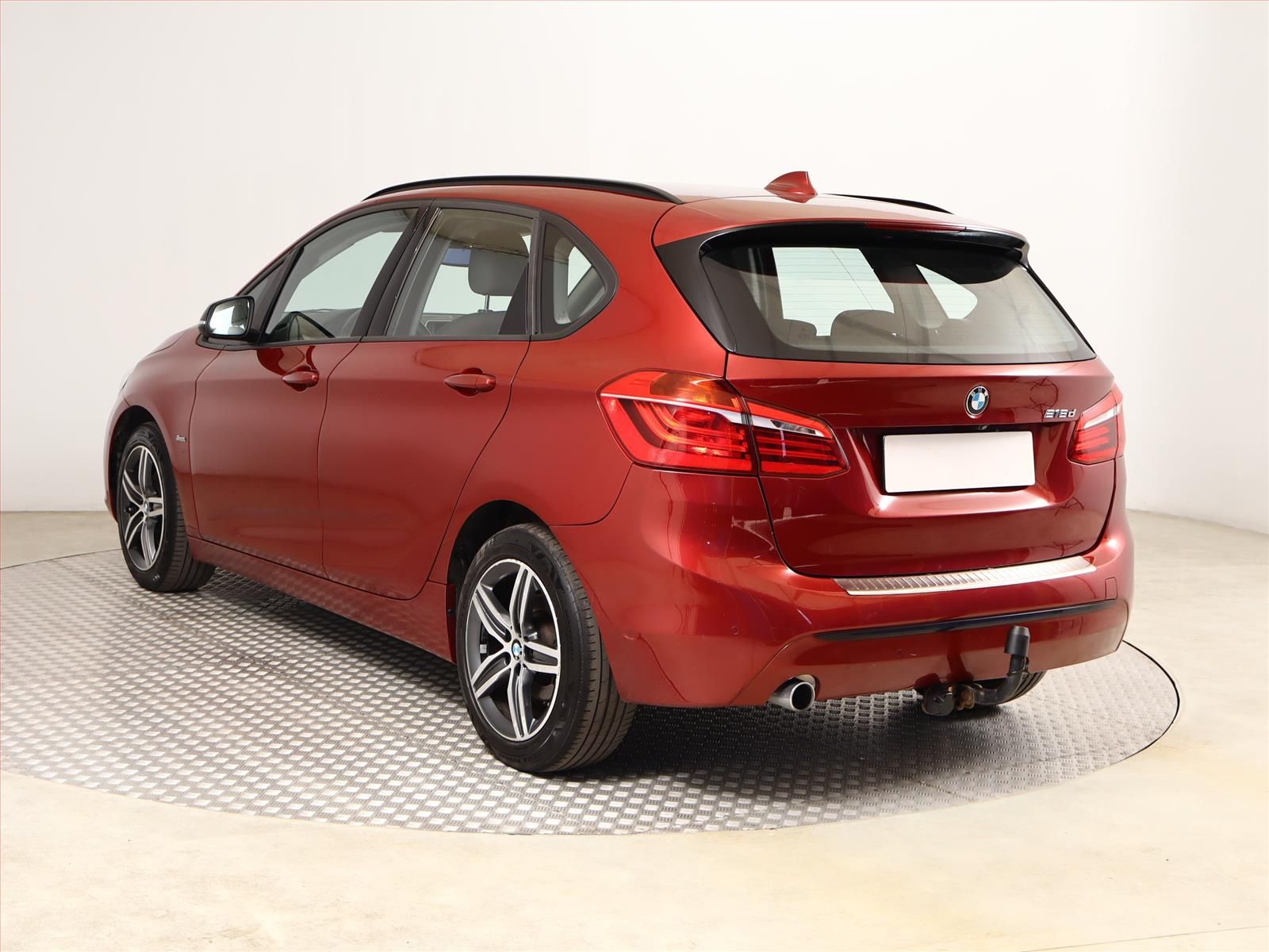 BMW Řada 2, 216d Active Tourer, Automat - fotka 4