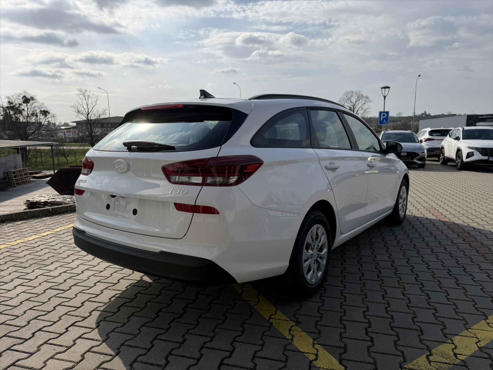Hyundai i30, 1,0 T-GDI 85kW 6st. MT  Comfor - fotka 5