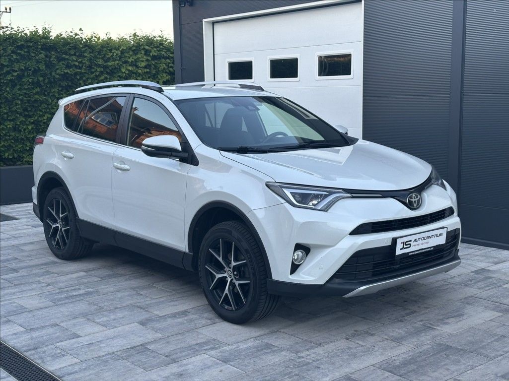 Toyota Rav4, 2,0 152PS  Executive M/T 4x4 - fotka 3