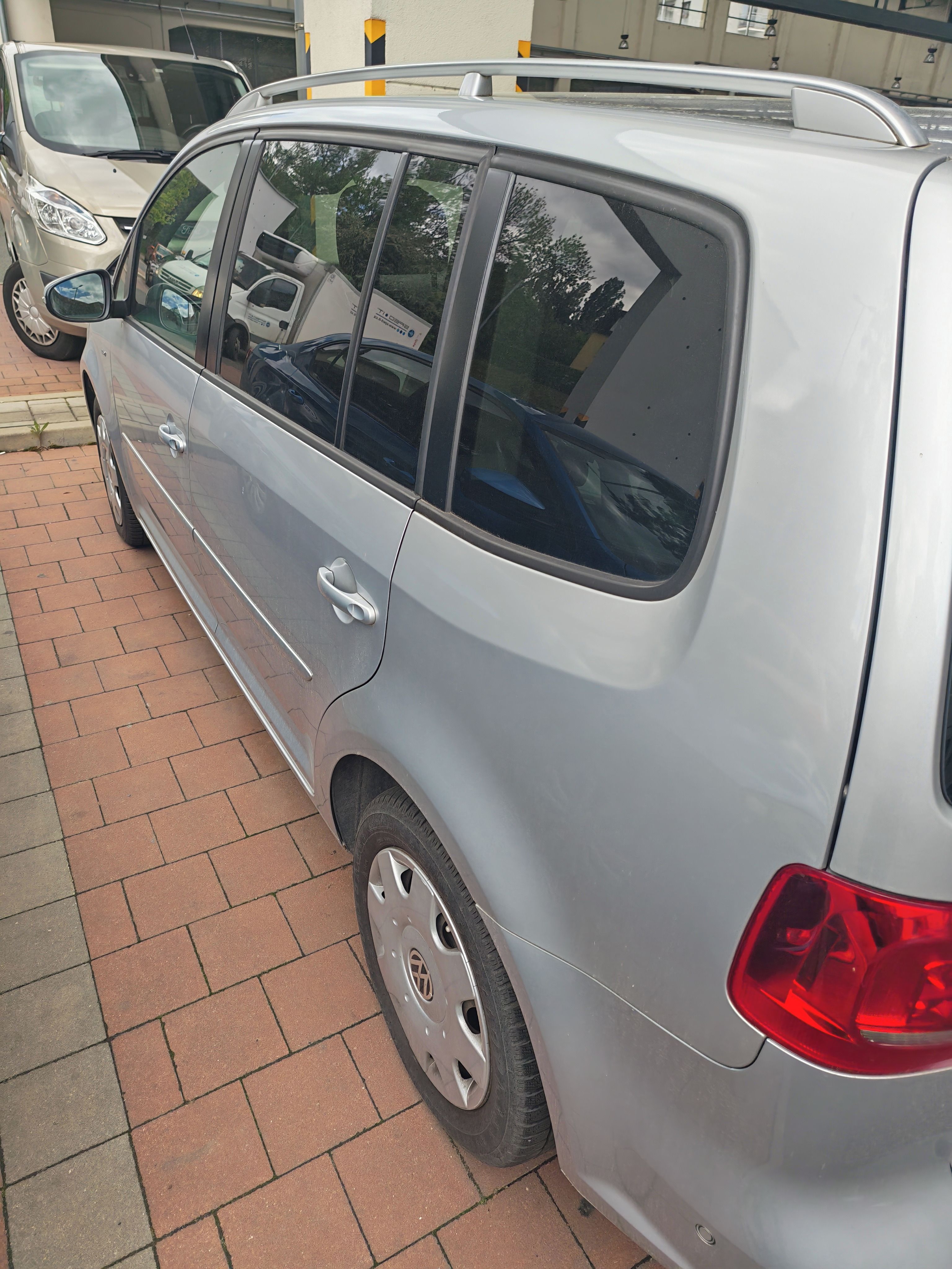 Volkswagen Touran, VW Touran 1,2 TSI BMT "Cup" Na - fotka 4