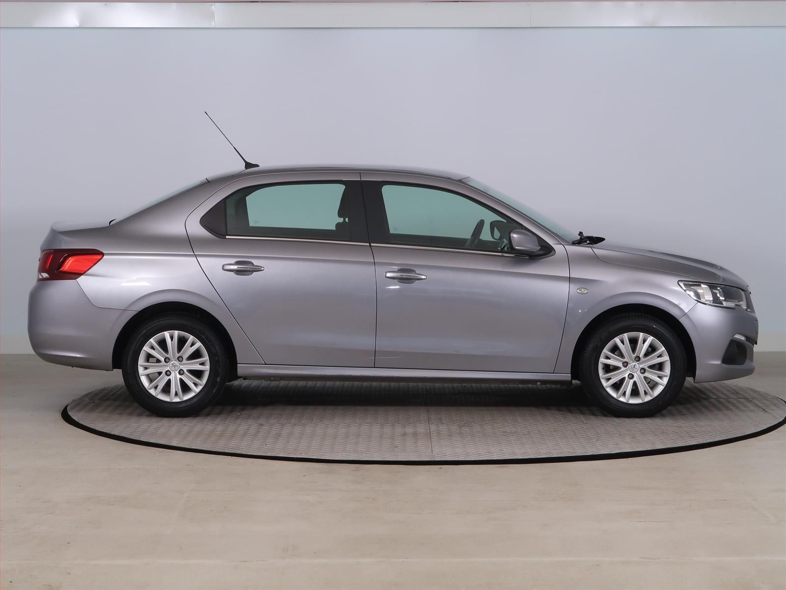 Peugeot 301, 1.6 VTi, Serv.kniha - fotka 6