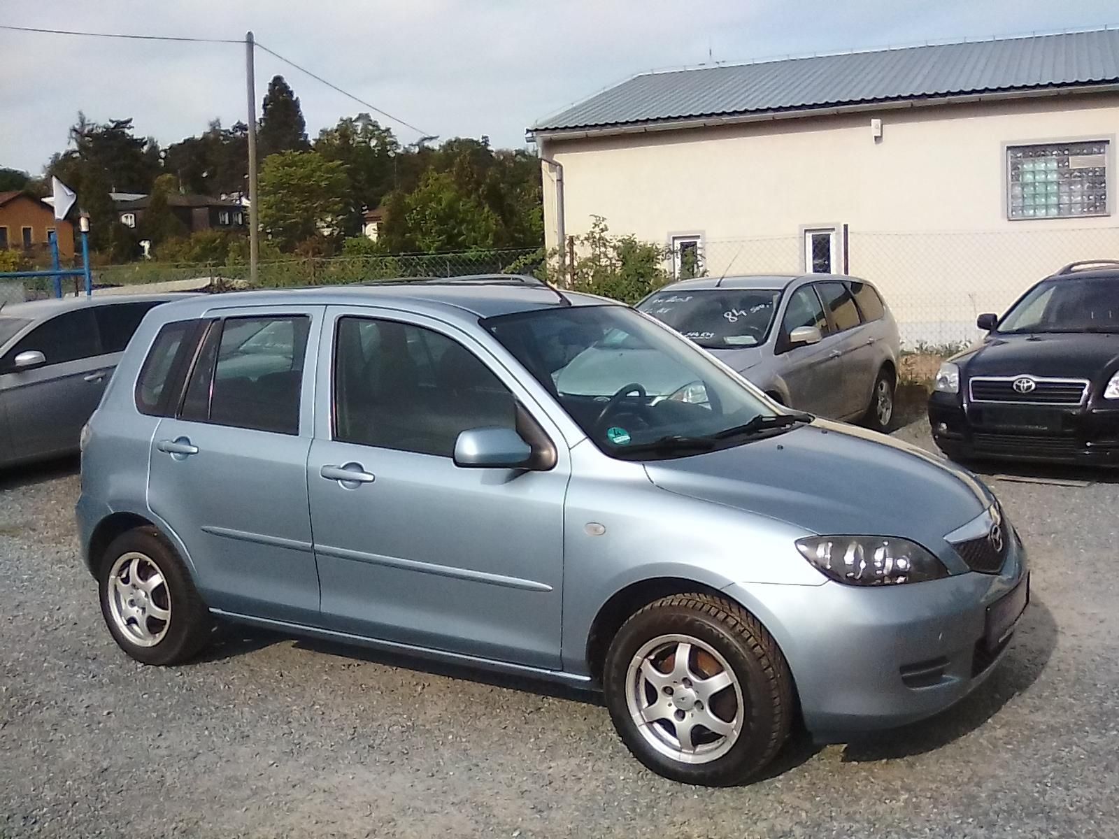 Mazda 2, 1.4i, 2.majitel - fotka 2