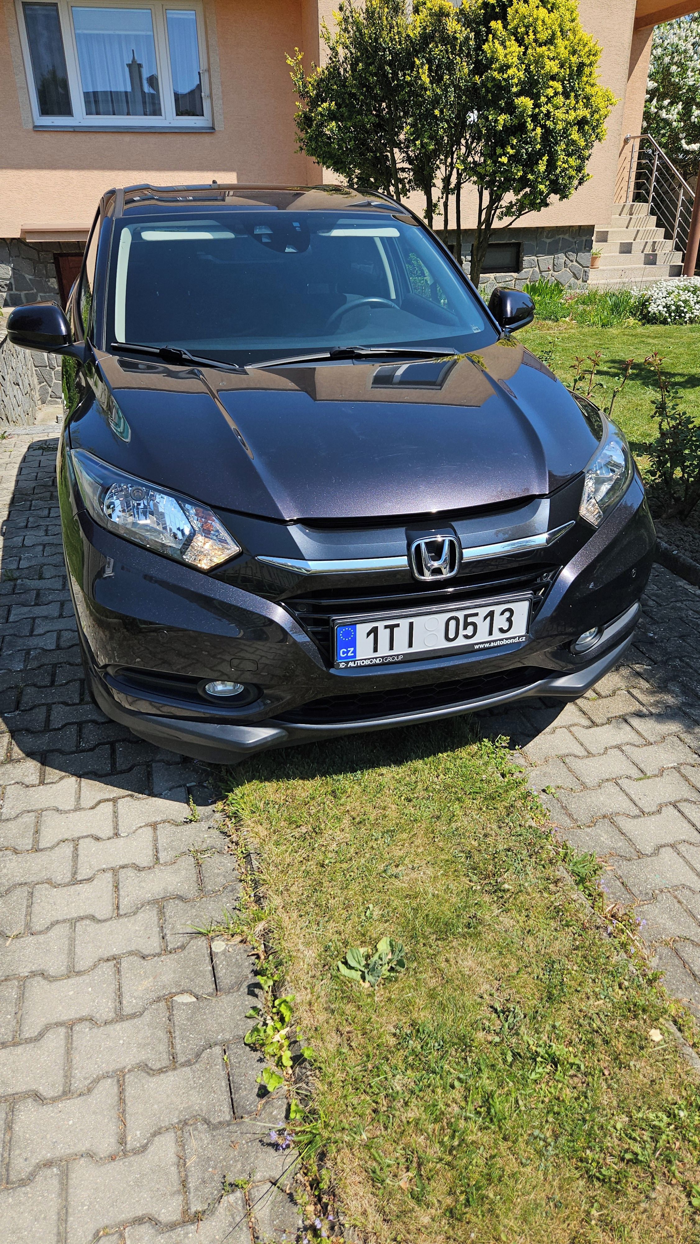 Honda HR-V, 1,5 Vtec, manuál, top stav - fotka 6
