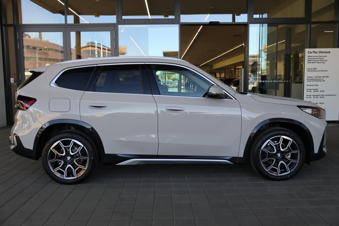 BMW X1, xDrive20d - fotka 4
