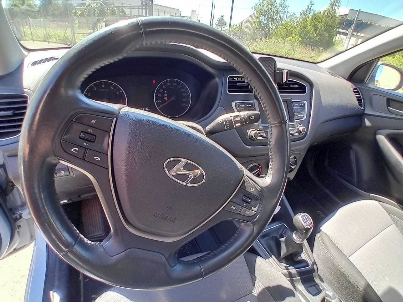 Hyundai i20 - fotka 3