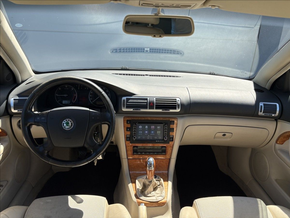 Škoda Superb, 1,9 TDI 85 KW ELEGANCE CZ - fotka 4