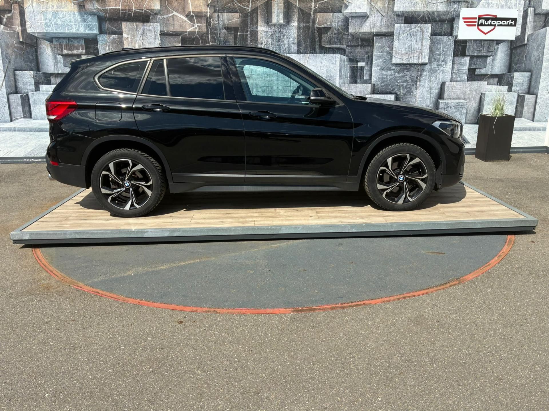 BMW X1, 25i, 170KW, 4x4 - fotka 5