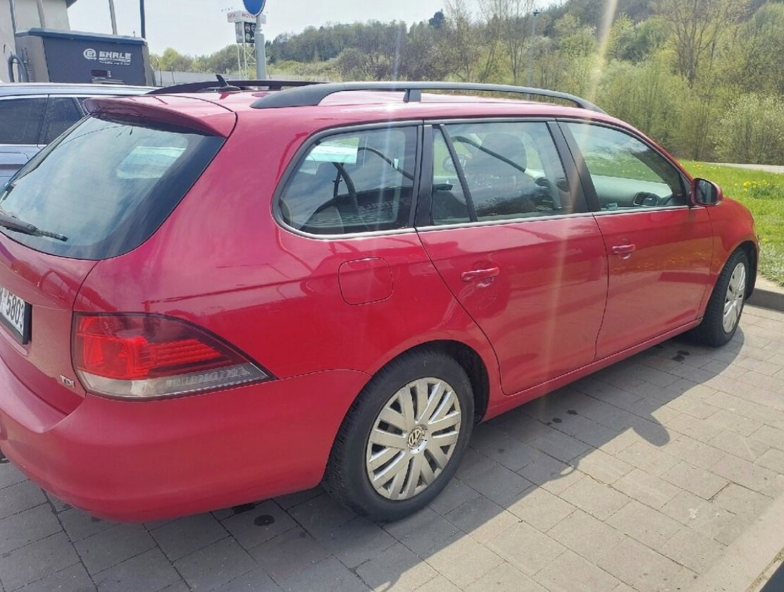 Volkswagen Golf Variant, 1.6 TDI, 77 kW - fotka 2