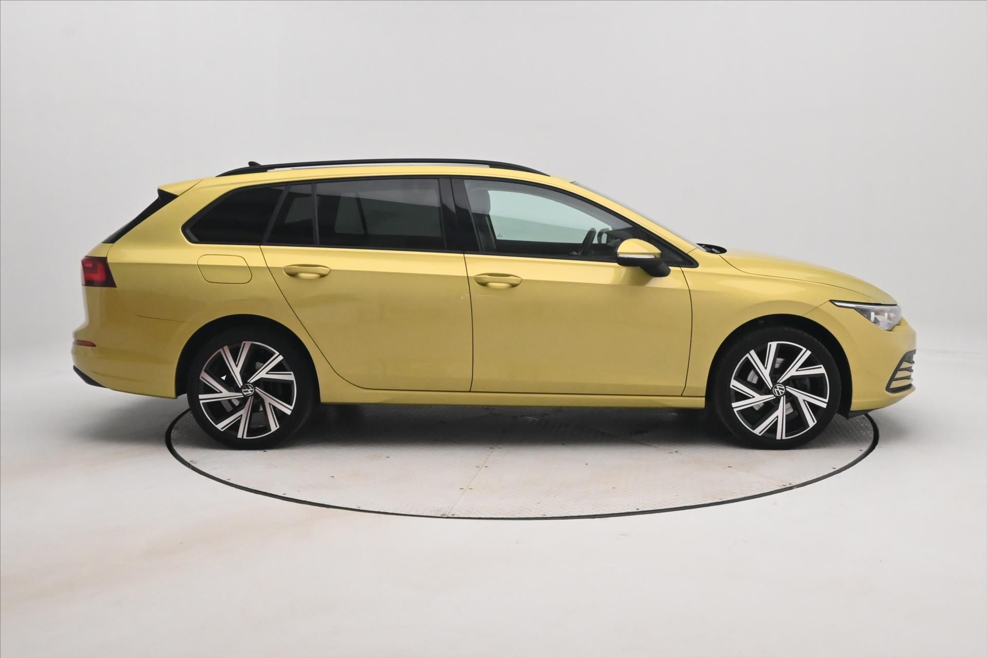 Volkswagen Golf, 2,0 TDI 110kW Life VŮZ PŘIPRAV - fotka 4