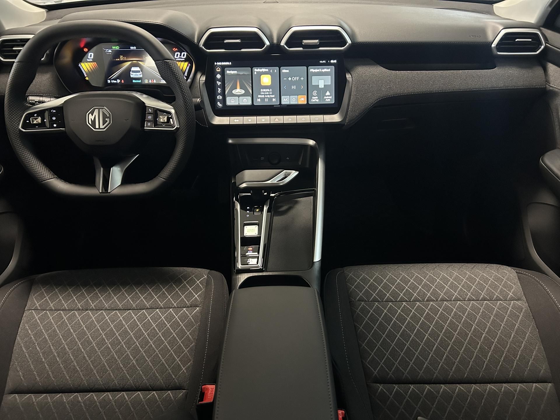 MG ZS, 1,5 HEV 145kW Emotion - fotka 6