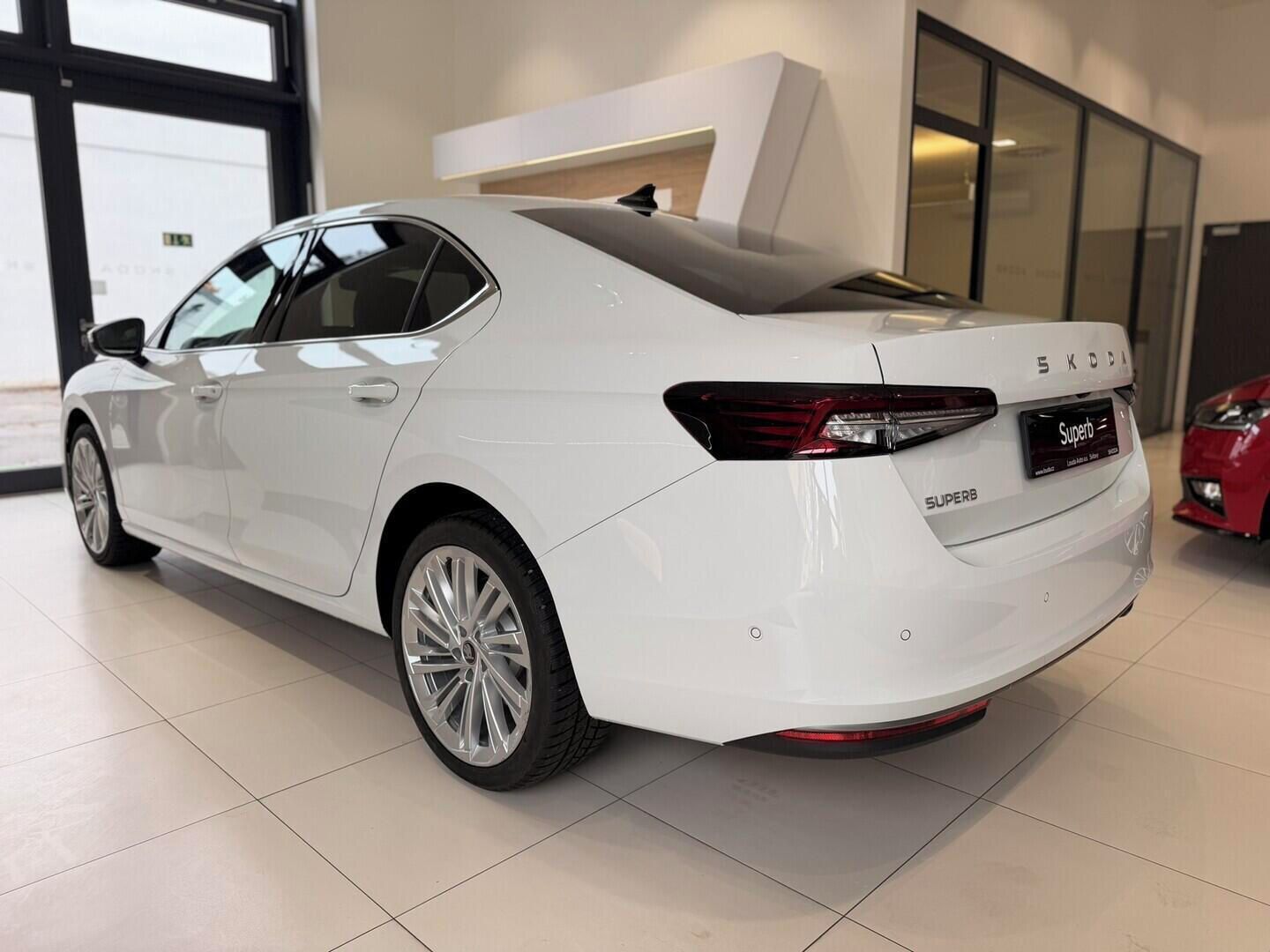 Škoda Superb, L&K 2.0 TDI 110 kW - fotka 3
