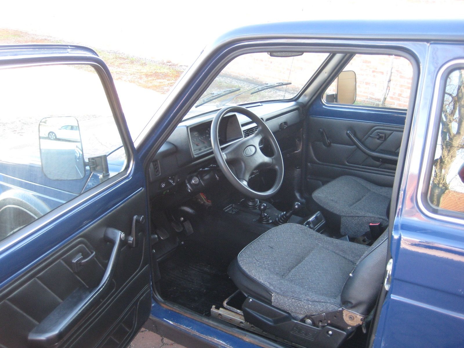 Lada Niva, 1,7i 4x4 tažné zař. 77000KM - fotka 6
