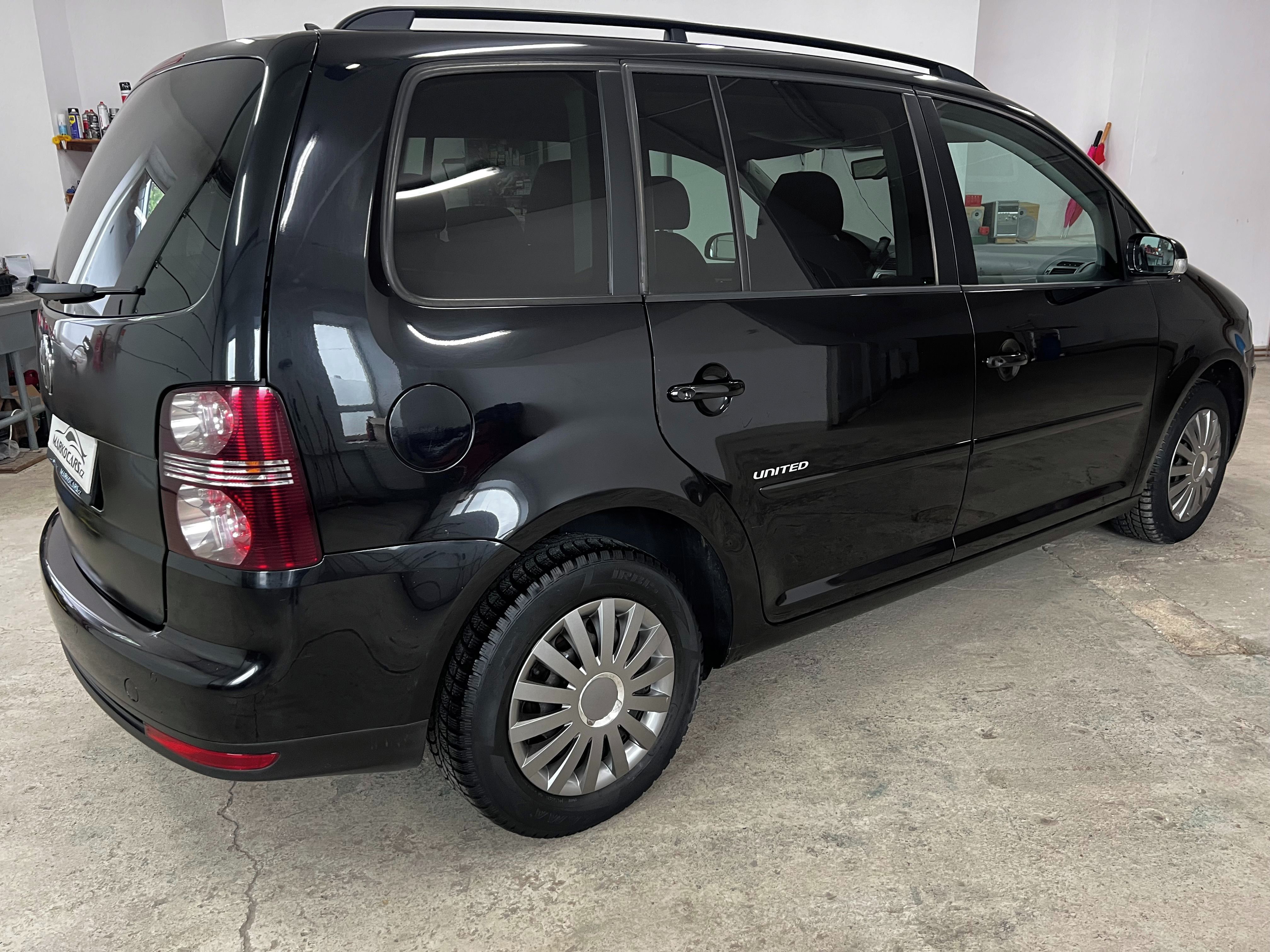 Volkswagen Touran, 2.0 TDi 103KW VYHŘ.SEDADLA - fotka 5