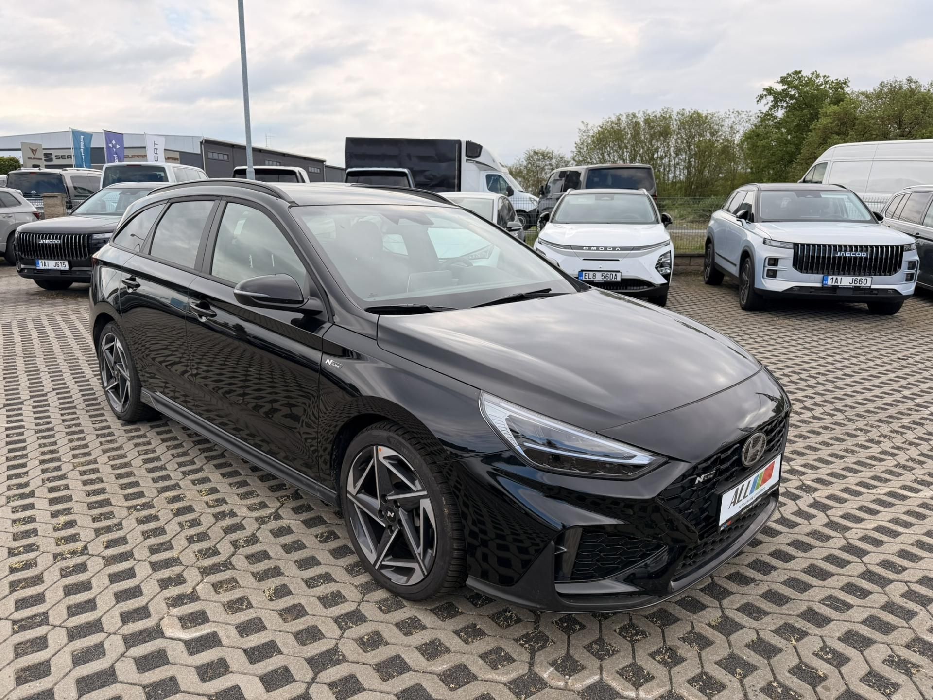 Hyundai i30, 1,5 T-GDI DCT MHEV N LINE,DPH - fotka 3