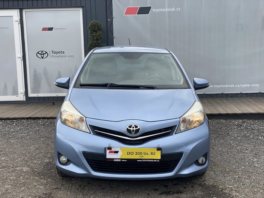 Toyota Yaris, 1.33i, ČR, Active, automat - fotka 3