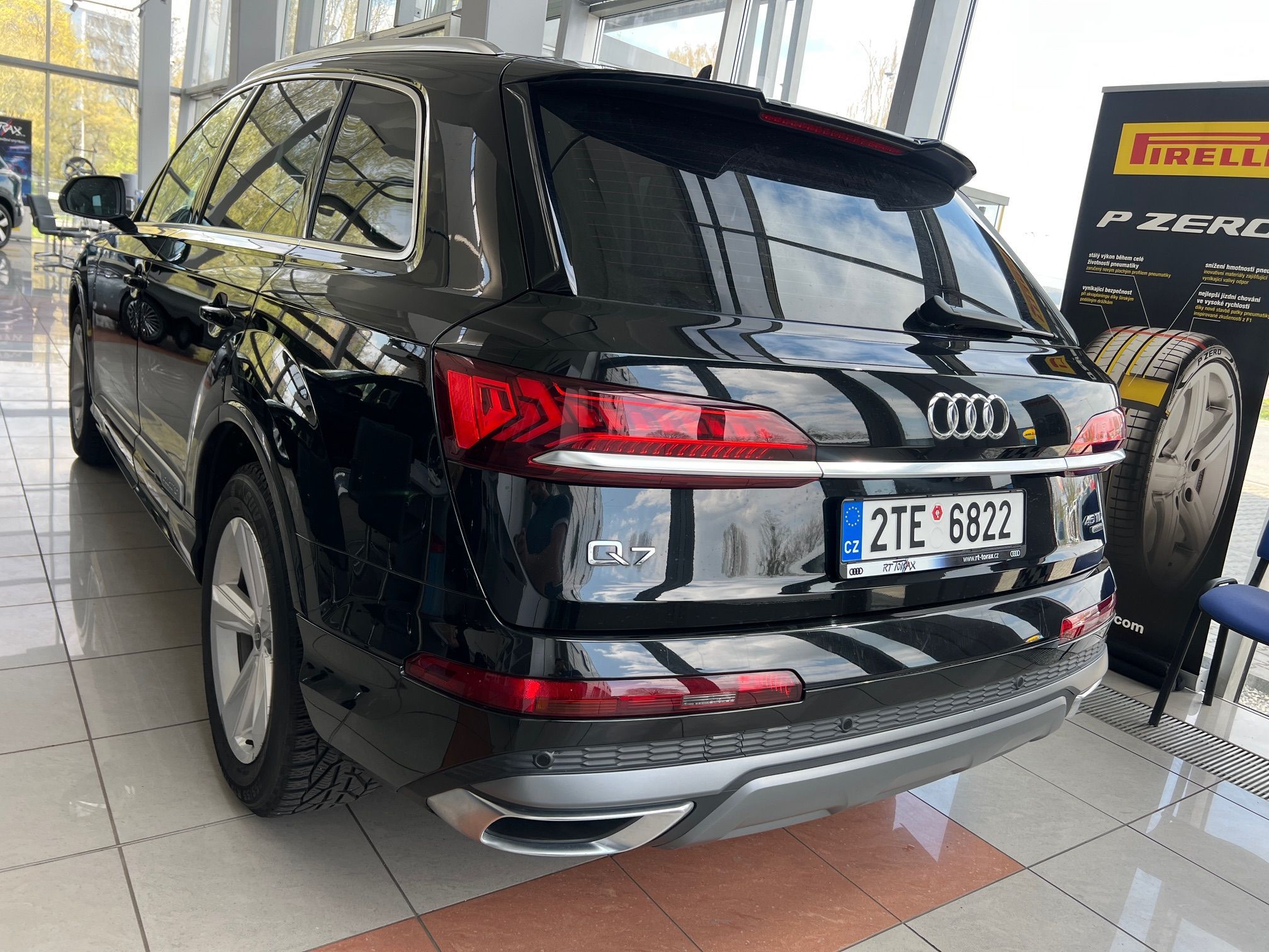 Audi Q7, S-line  45TDI 170kW - fotka 4
