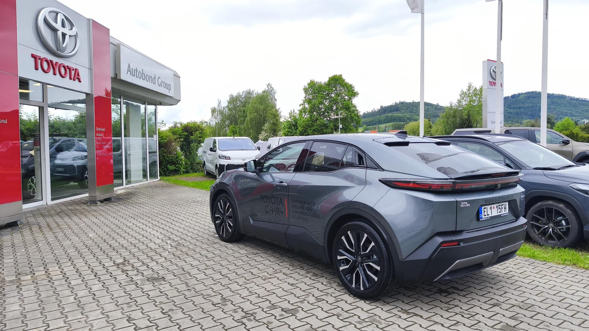 Toyota C-HR, BEV 224 4X2 STYLE + Dynamic - fotka 6