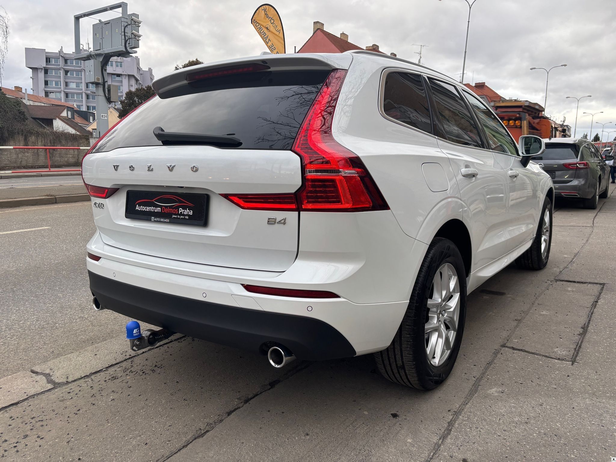 Volvo XC60, D4/2021/1MAJ.AT,TAŽ,MOMENTUM P - fotka 6