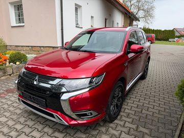 2,4 PHEV Top 4WD serviska