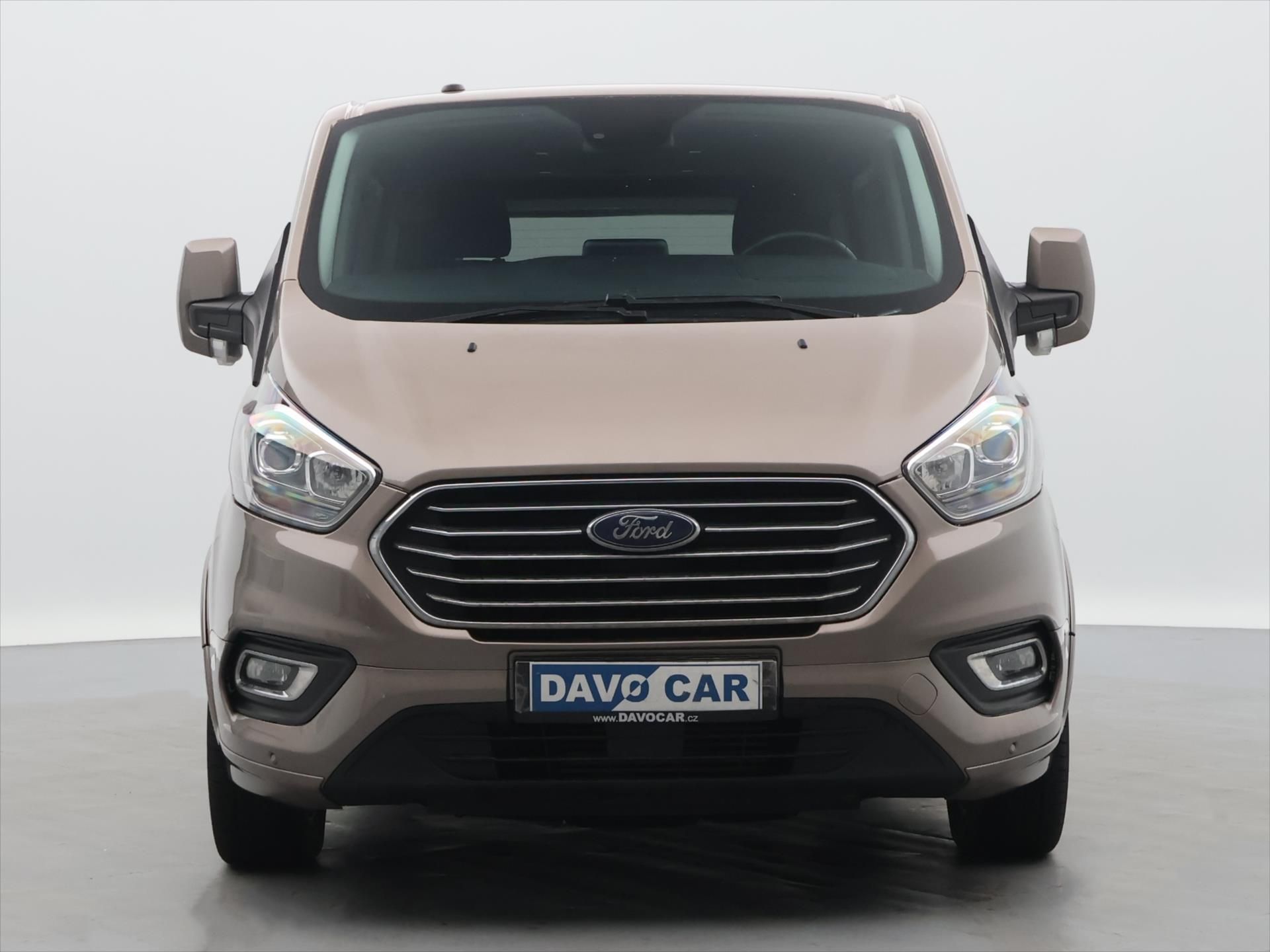 Ford Tourneo Custom, 2,0 TDCi Titanium L2 CZ DPH - fotka 2