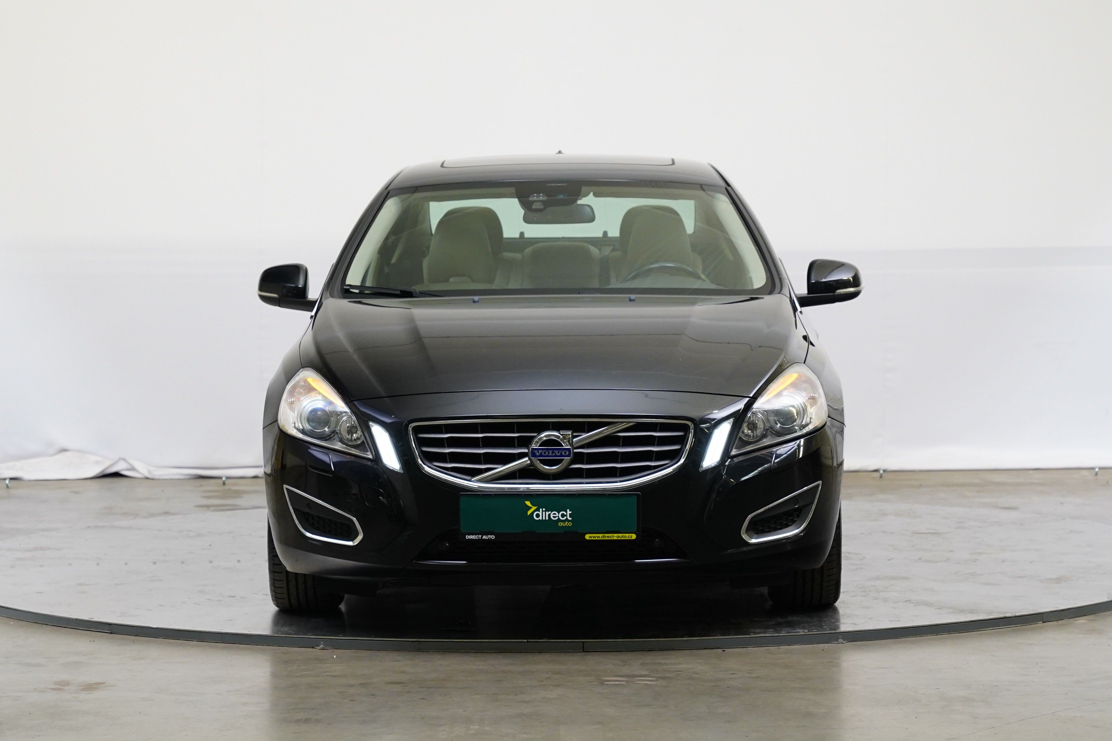Volvo S60, S60 D3 120kW SUMMUM - fotka 4