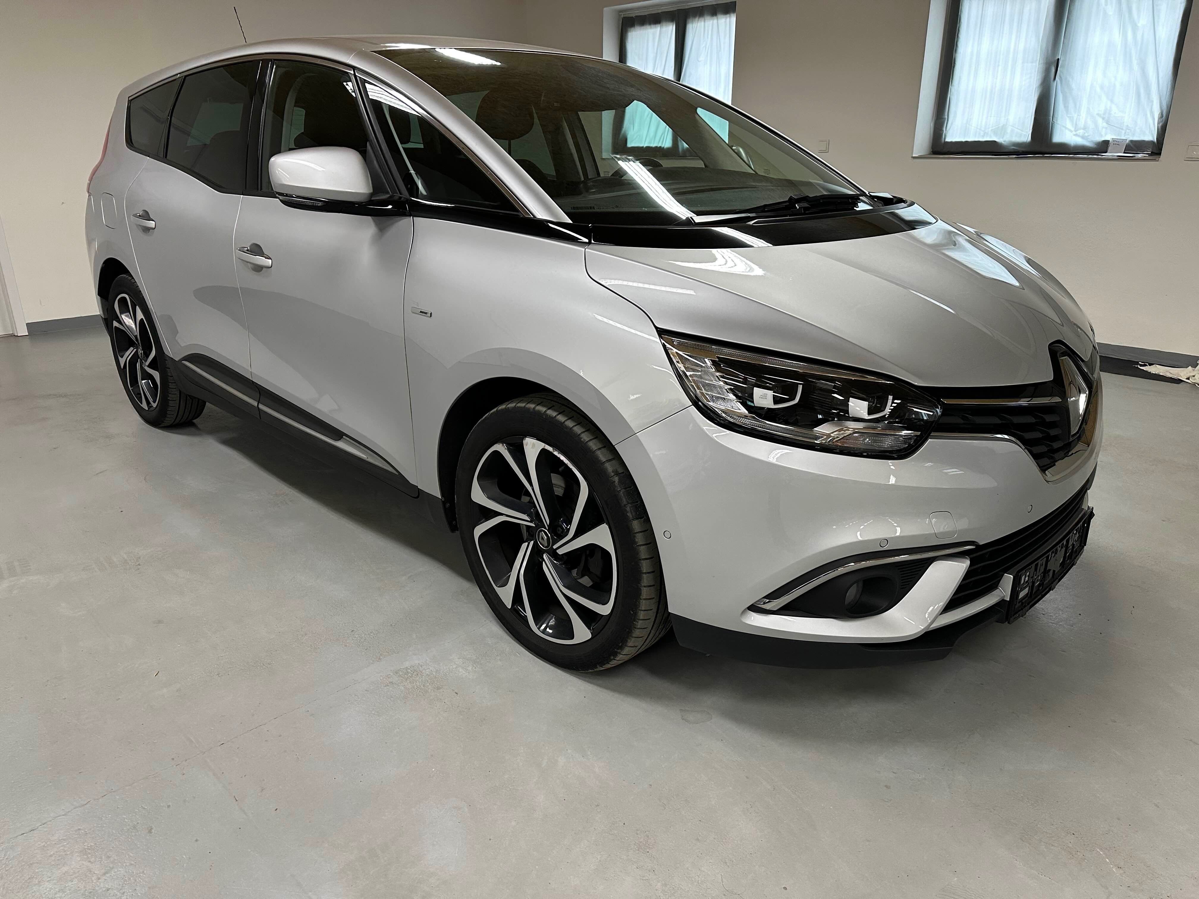 Renault Grand Scénic - fotka 3
